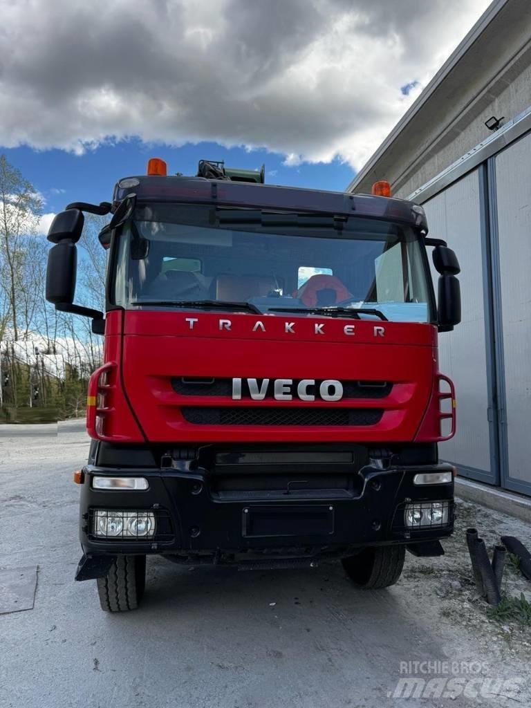 Iveco Trekker 450 Nákladní auta s čerpadly betonu