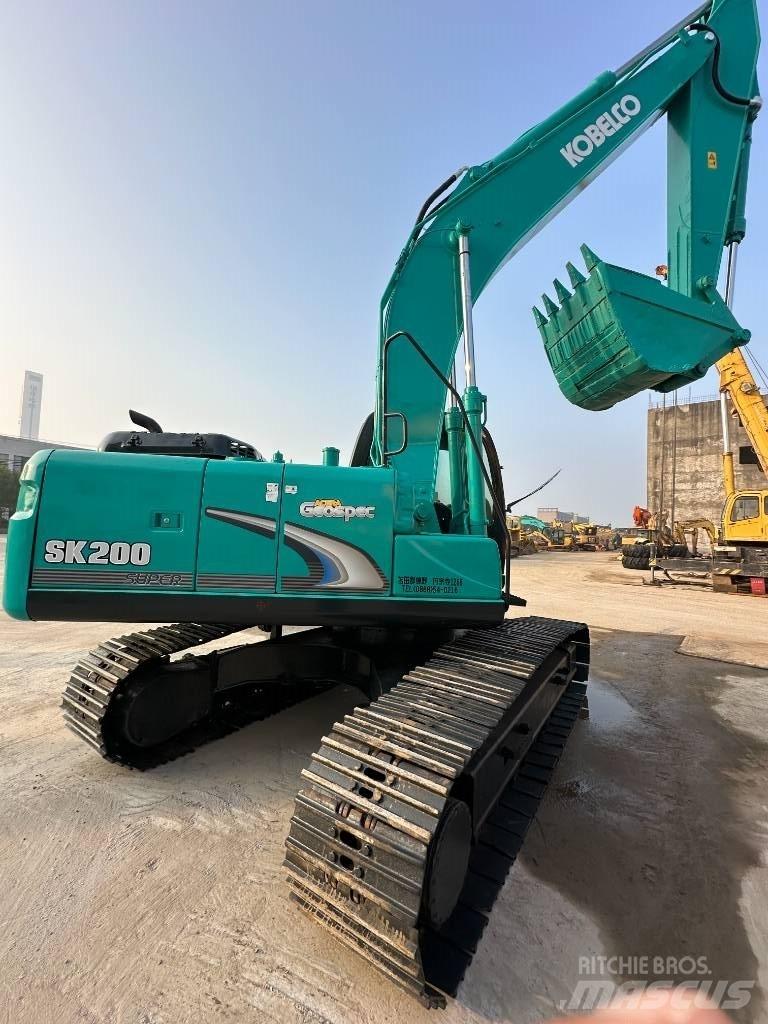 Kobelco SK 200-8 Pásová rýpadla