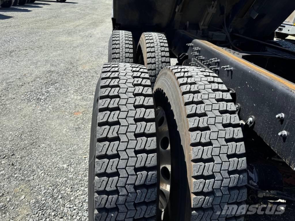 Mack Granite 84FR Sklápěče