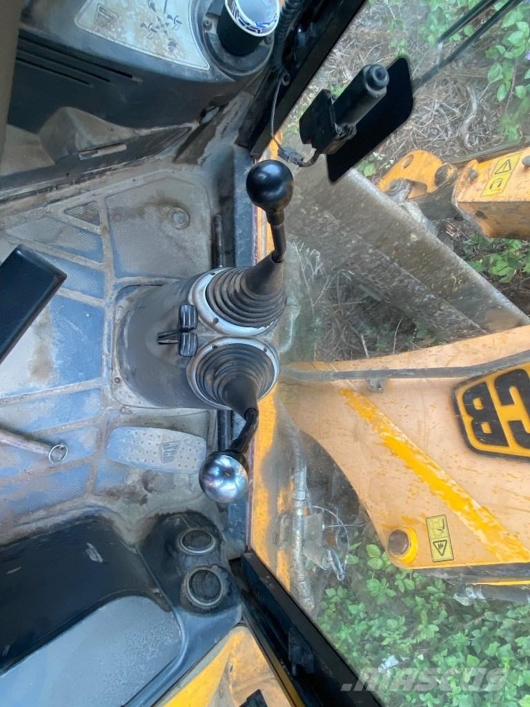 JCB 3 CX Rýpadlo-nakladače