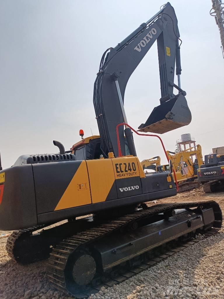 Volvo EC 240 Pásová rýpadla