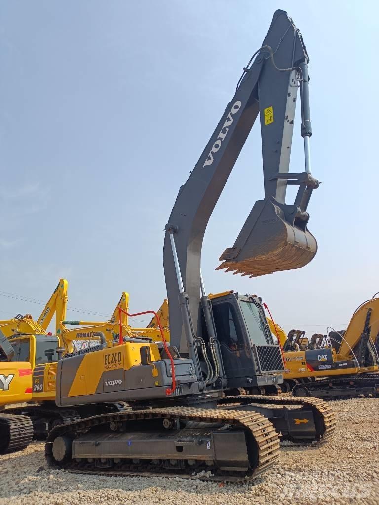 Volvo EC 240 Pásová rýpadla