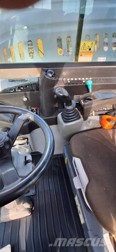 Takeuchi TB 295W Kolová rýpadla