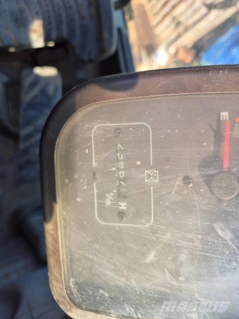 Volvo EC 290 B LC Pásová rýpadla