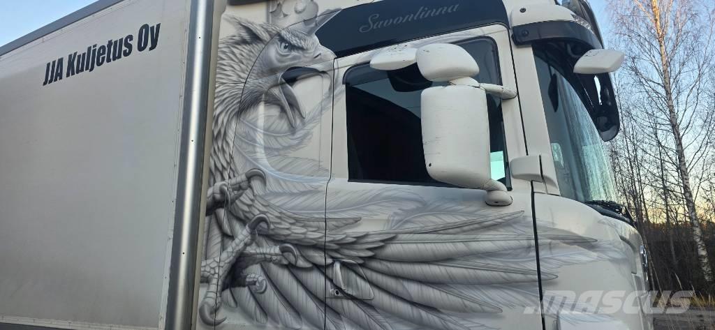 Scania R 360 Skříňová nástavba