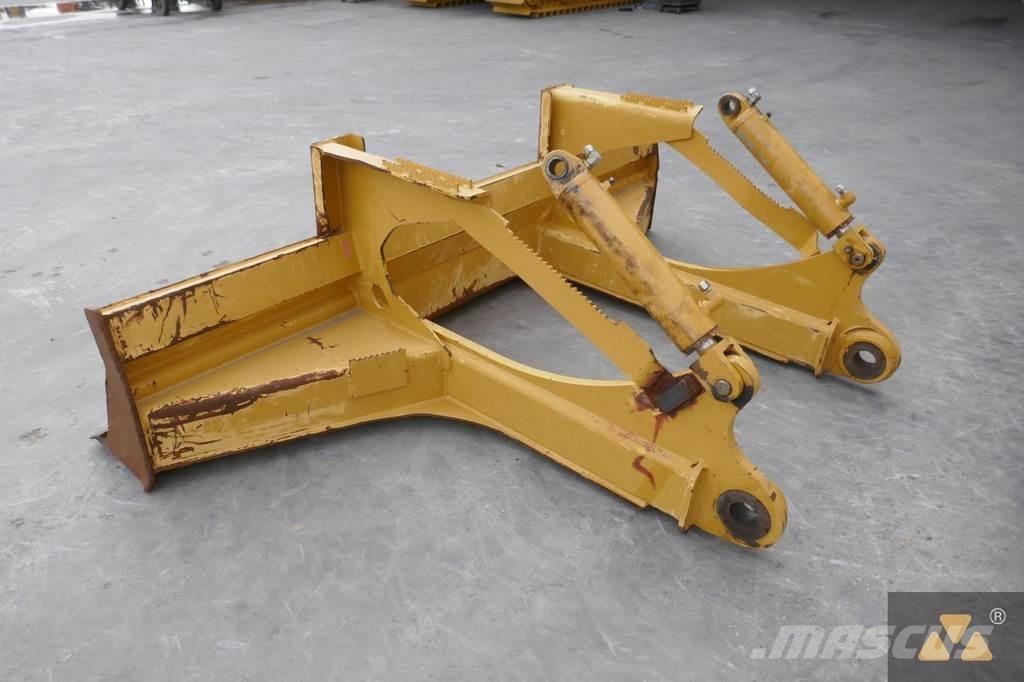 CAT Skidder blade Radlice