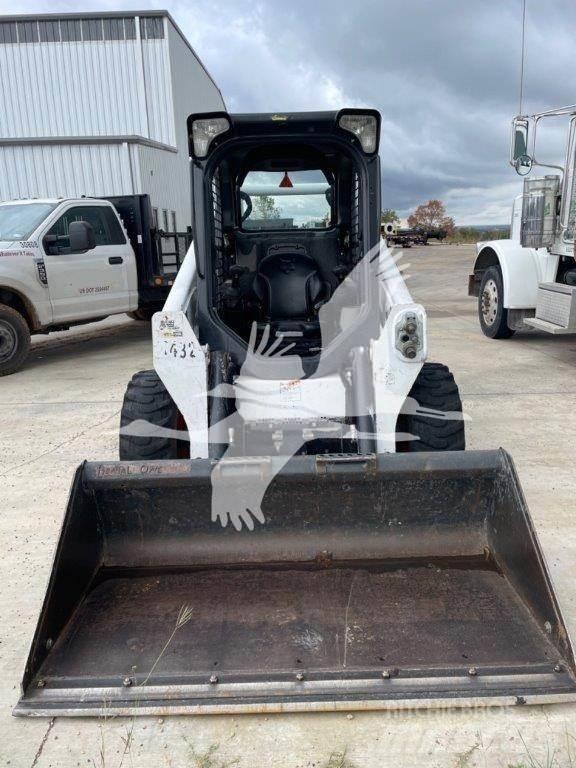 Bobcat S570 Smykem řízené nakladače
