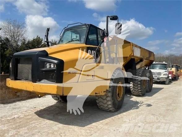 CAT 740B Kloubové dempry
