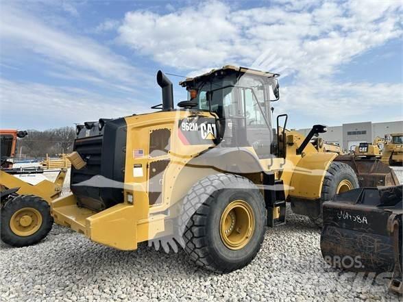 CAT 962M Kolové nakladače