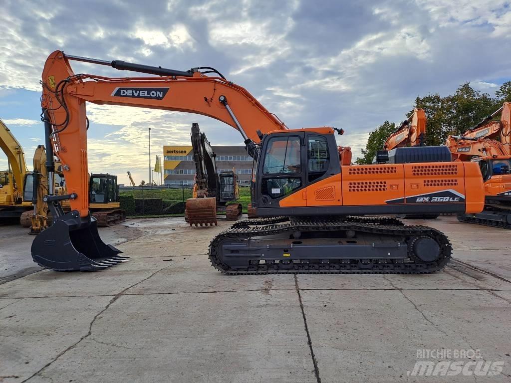 Develon DX360LC-7M Pásová rýpadla