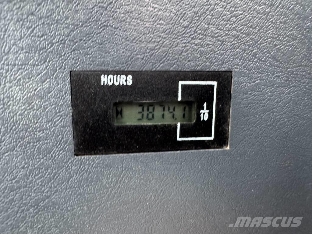 Hyundai HX130LCR Pásová rýpadla