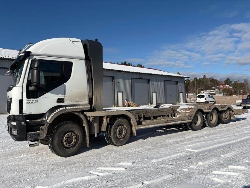 Iveco Trakker Nákladní automobily pro přepravu lesních strojů