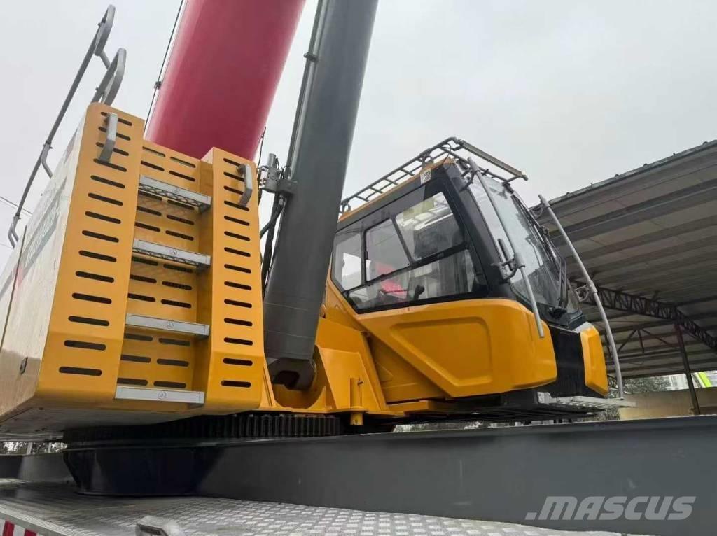 Sany STC2000C8-8 Univerzální terénní jeřáby