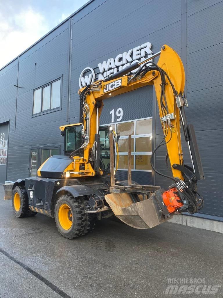 JCB 110 W Kolová rýpadla