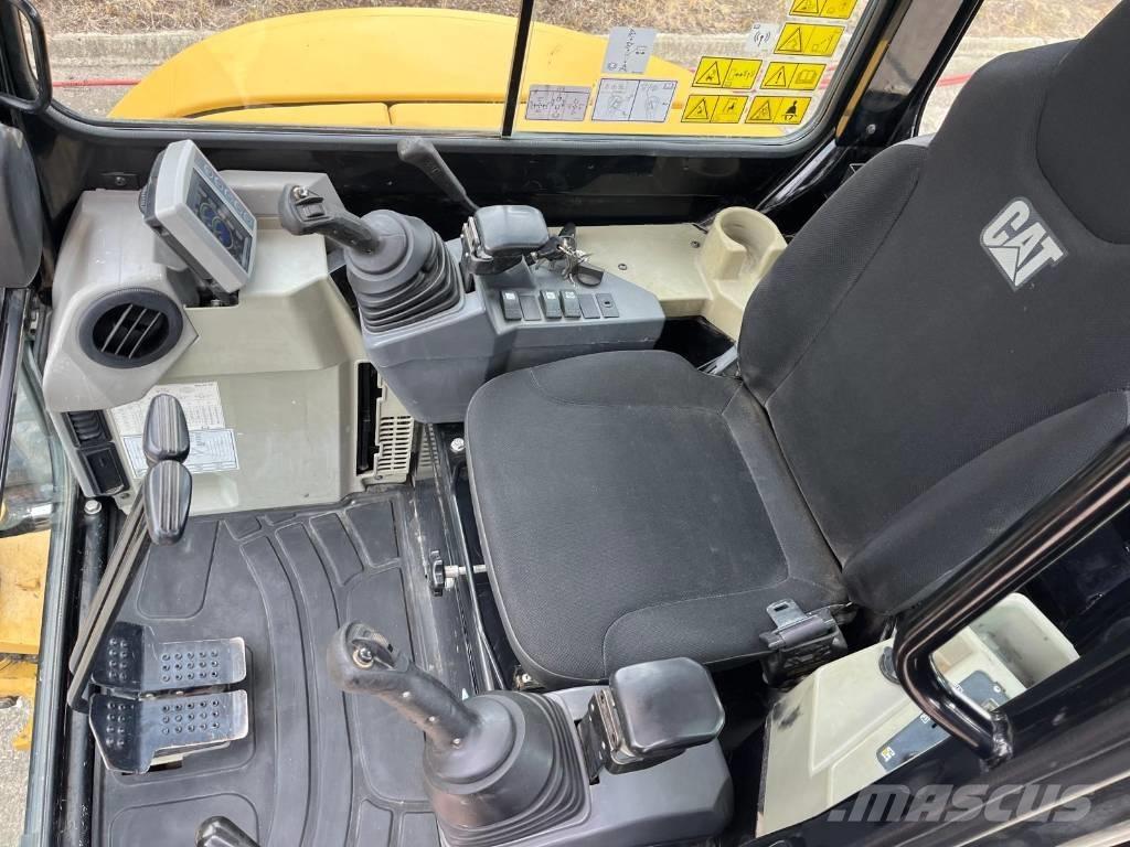 CAT 303.5 E CR Mini rýpadla < 7t