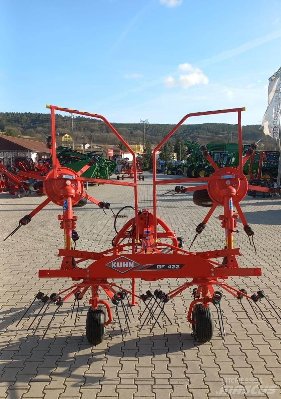 Kuhn GF 422 Obraceče a shrabovače sena