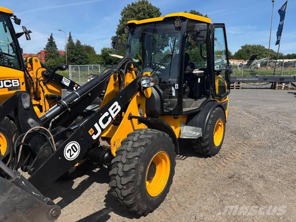 JCB 407 Kolové nakladače