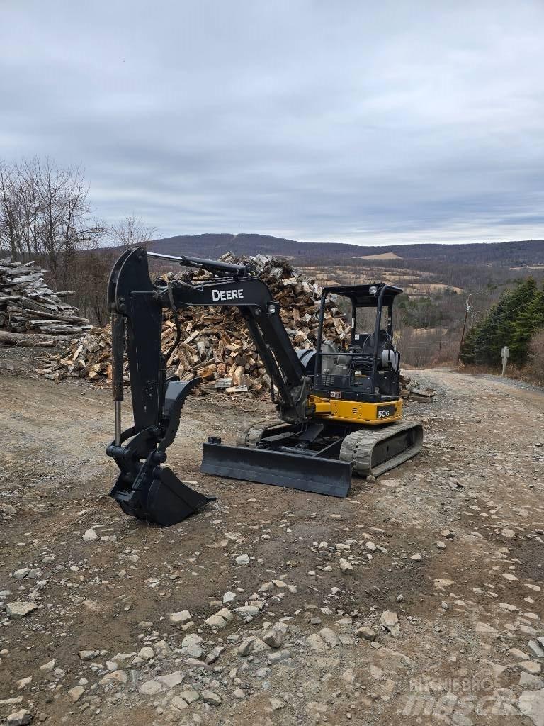 DEERE 50G Mini rýpadla < 7t