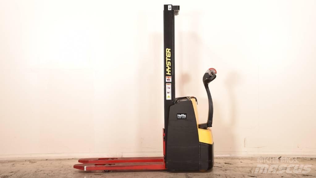 Hyster S 1.0E Ručně vedené vysokozdvižné vozíky