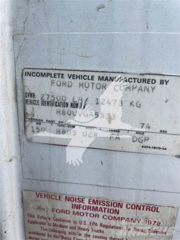 Ford 8000 Cisterny na vodu