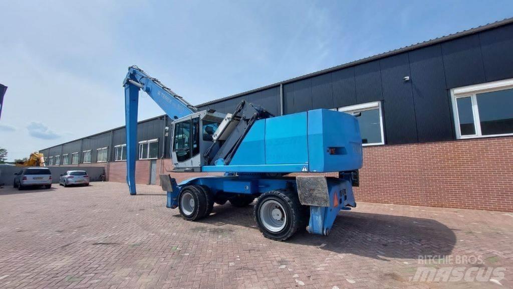 Fuchs MHL360 Stroje pro manipulaci s odpadem