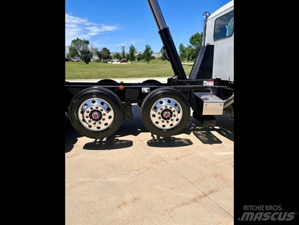 Kenworth T 880 Tahače
