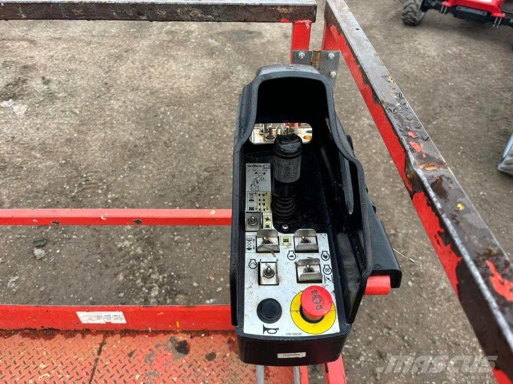SkyJack SJ 6832 RT Nůžková zvedací plošina