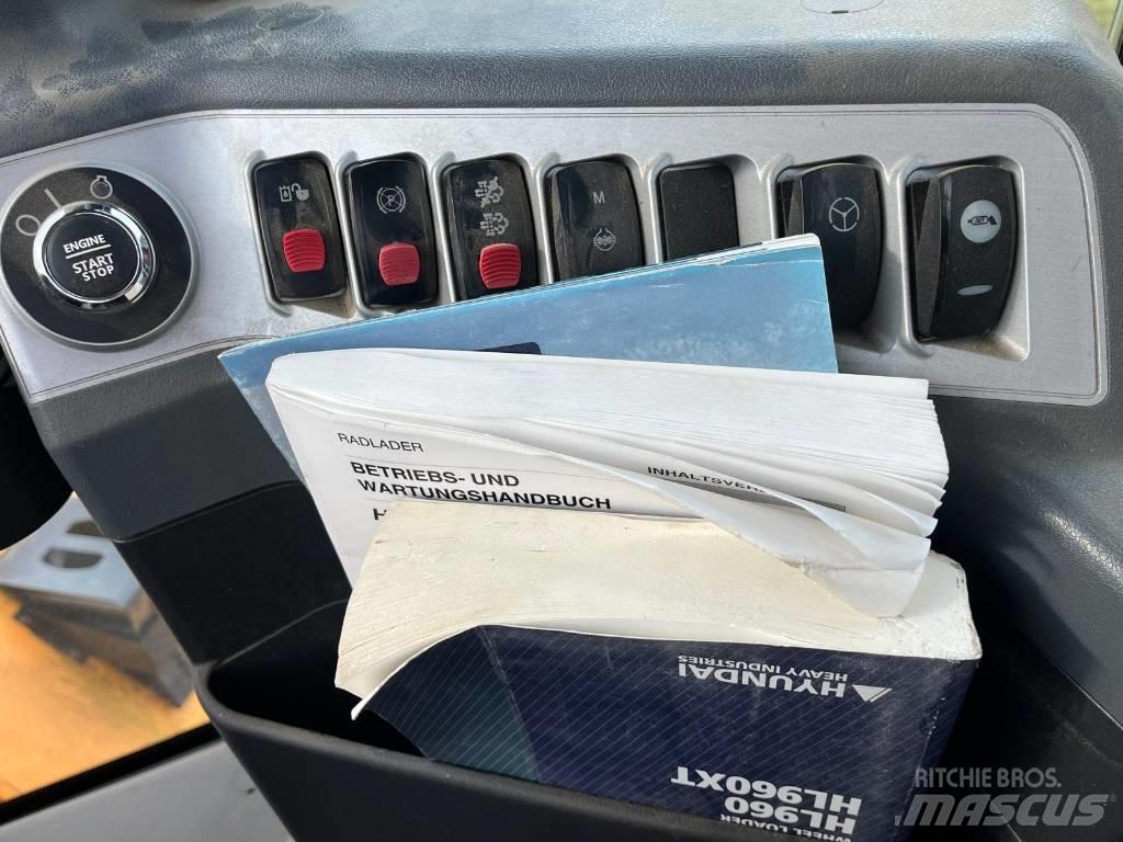 Hyundai HL 960 Kolové nakladače