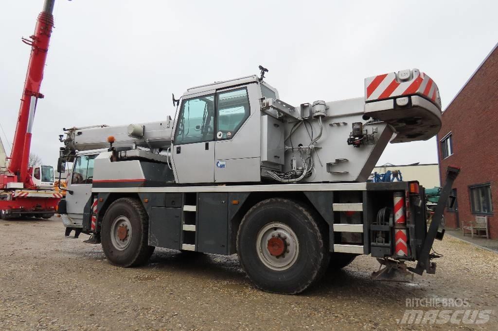 Liebherr LTM 1030-2 Univerzální terénní jeřáby