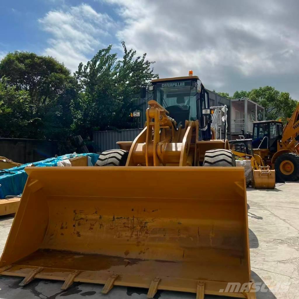 CAT 966 H Kolové nakladače