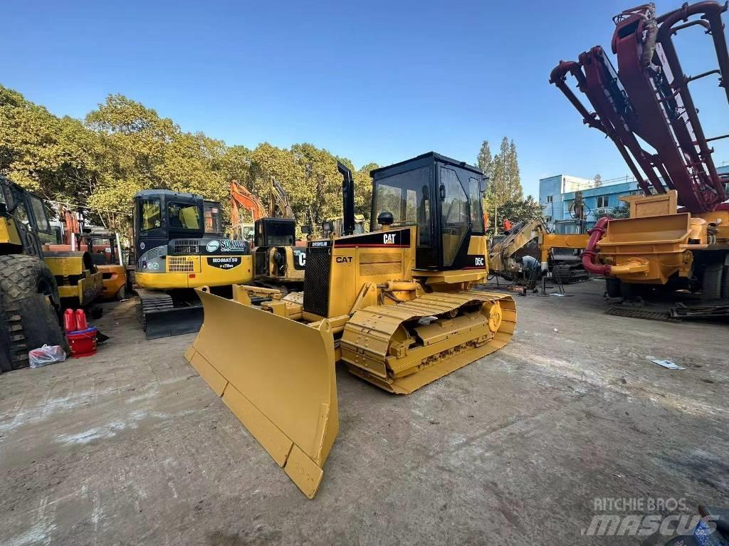CAT D 5 C Pásové dozery