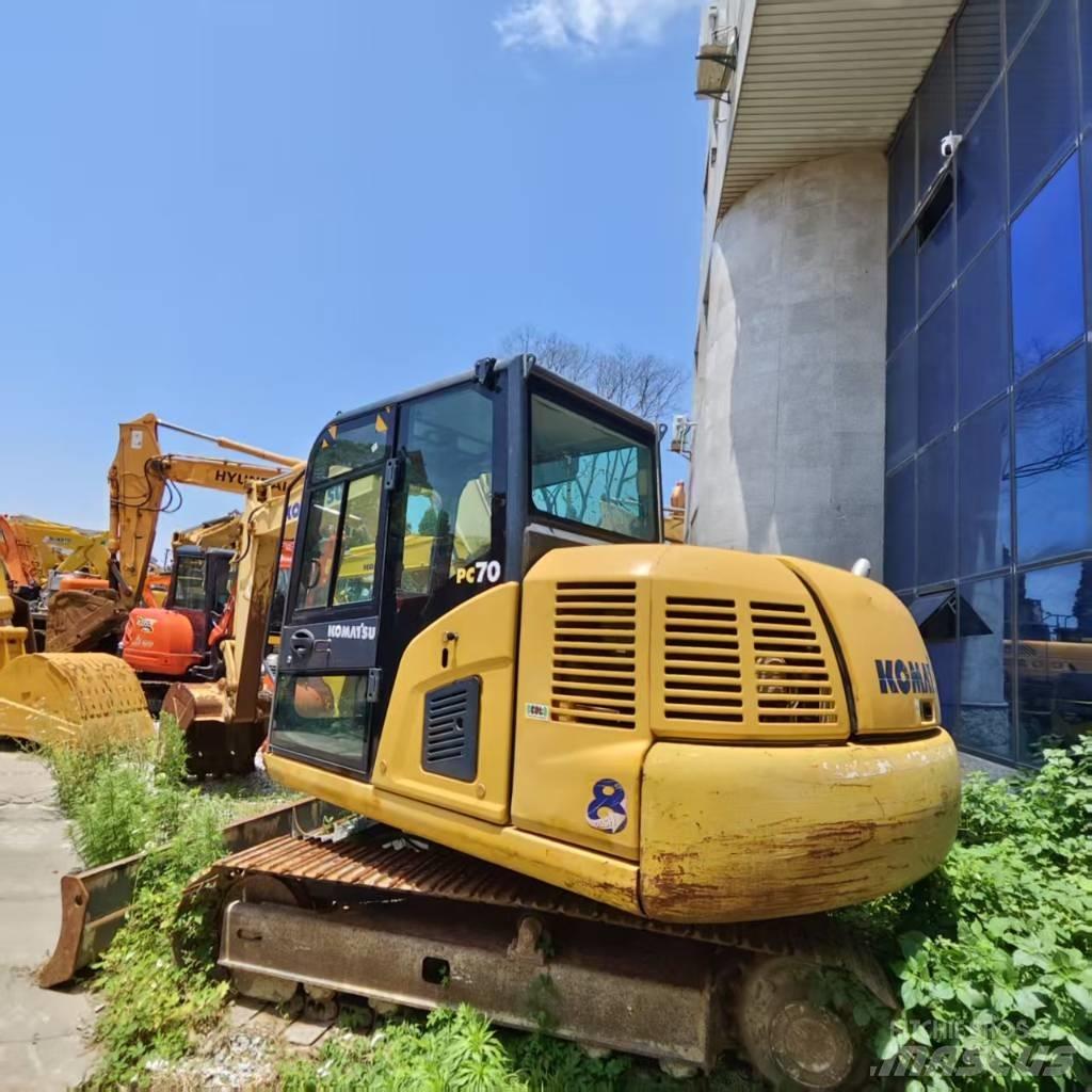 Komatsu PC 70-8 Pásová rýpadla