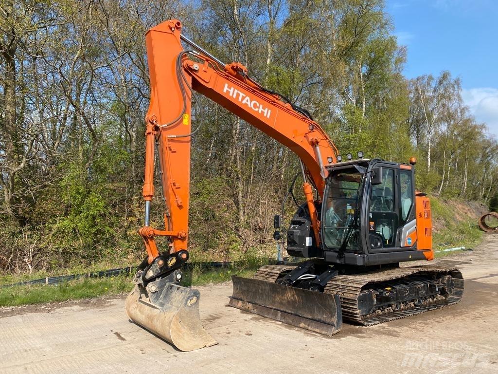 Hitachi ZX135USBL-7 Pásová rýpadla