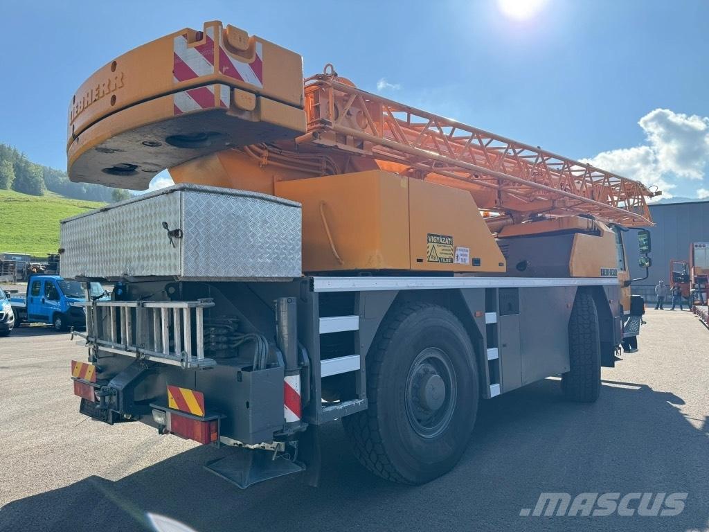 Liebherr LTM 1030-2 Univerzální terénní jeřáby