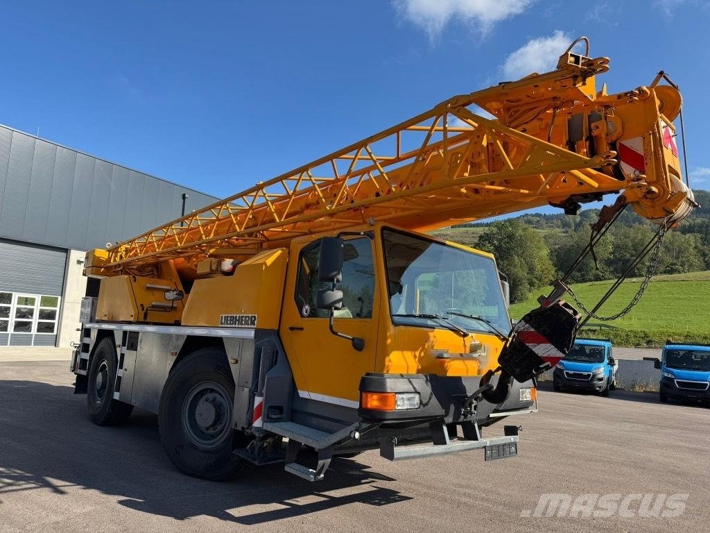 Liebherr LTM 1030-2 Univerzální terénní jeřáby