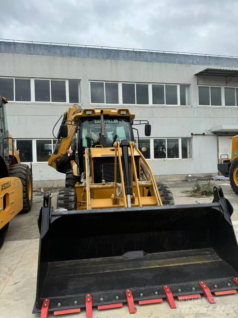 CAT 420 F Rýpadlo-nakladače