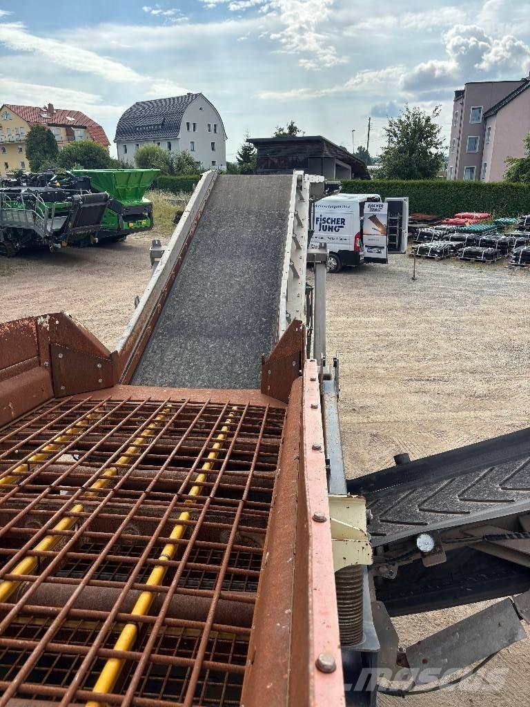 Metso ST2.8 Mobilní třídiče