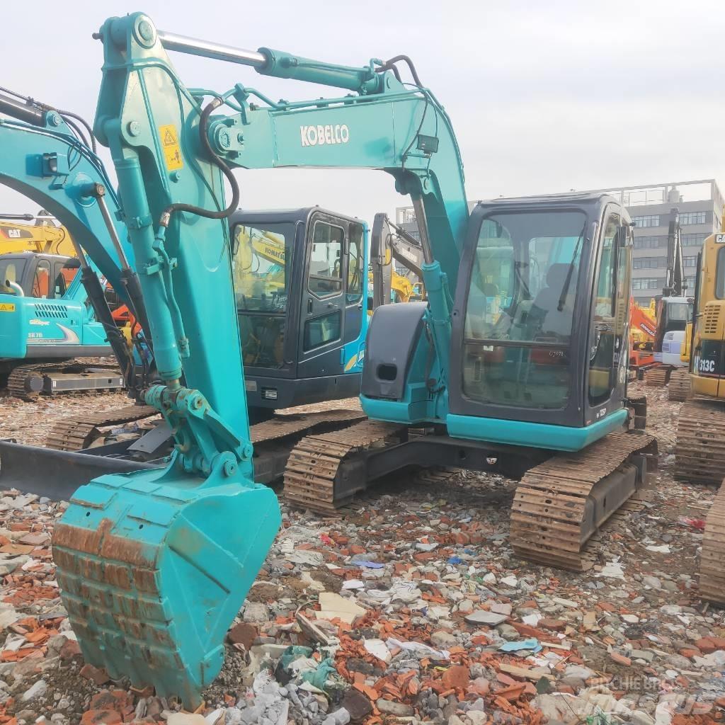 Kobelco SK 70 SR Midi rýpadla 7t - 12t