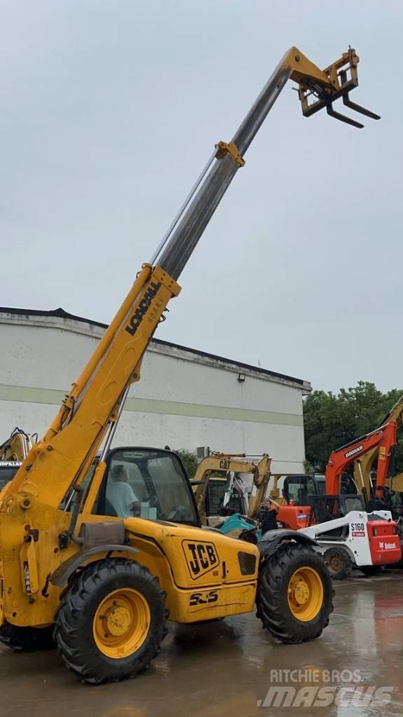 JCB 535 Teleskopické manipulátory