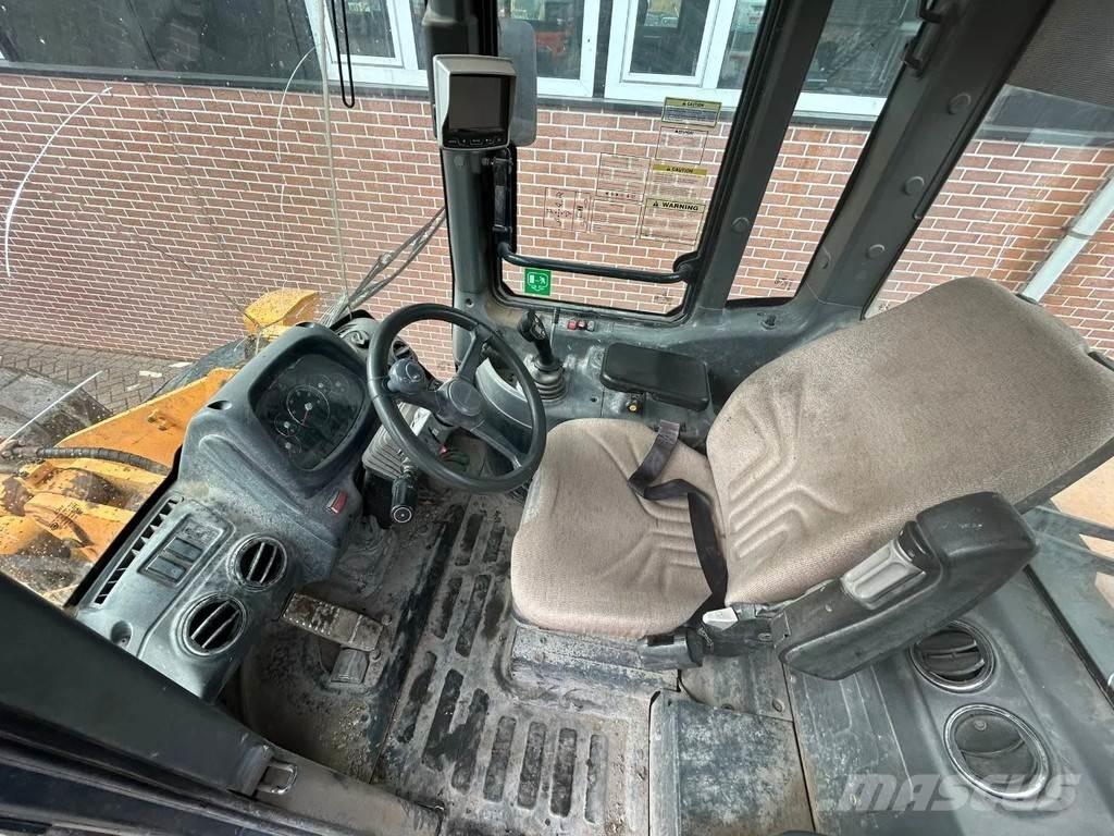 Hyundai HL 740-9A Kolové nakladače