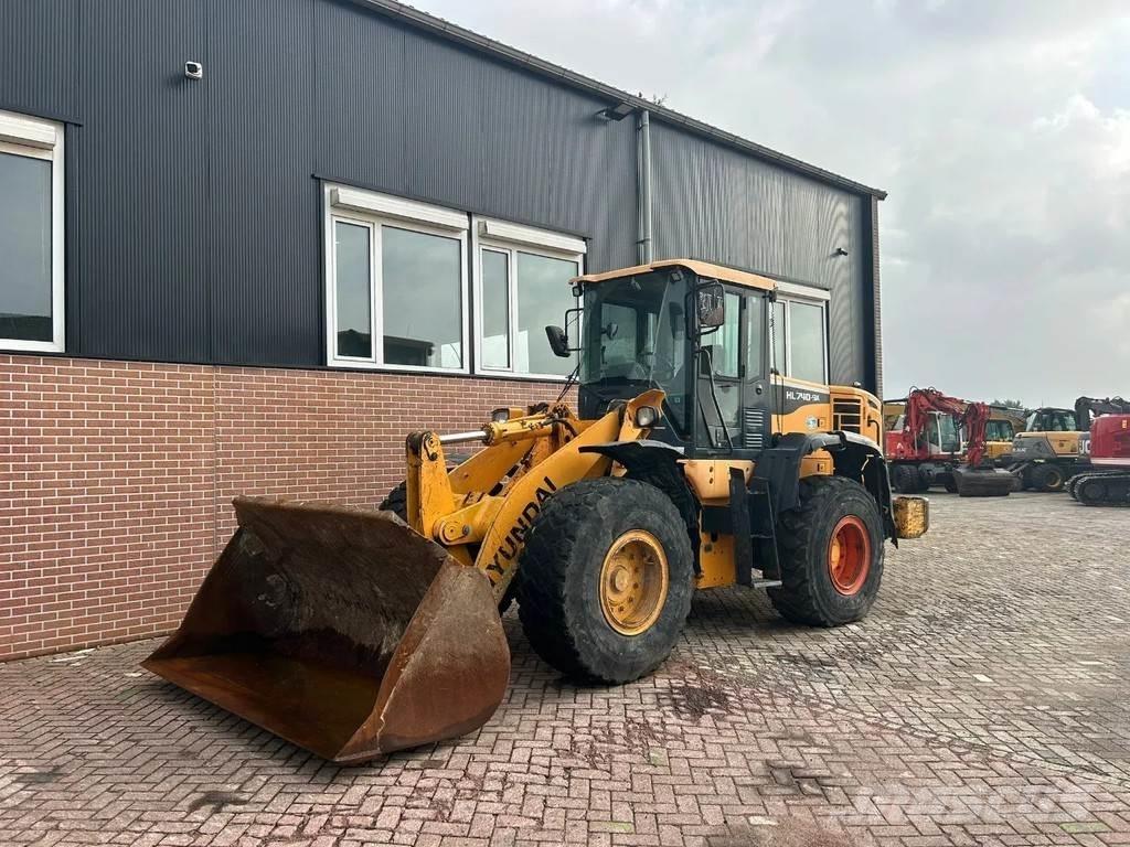 Hyundai HL 740-9A Kolové nakladače