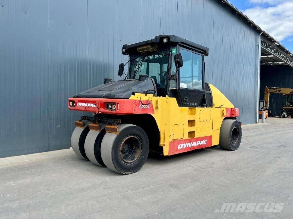 Dynapac CP224 Pneumatikové válce