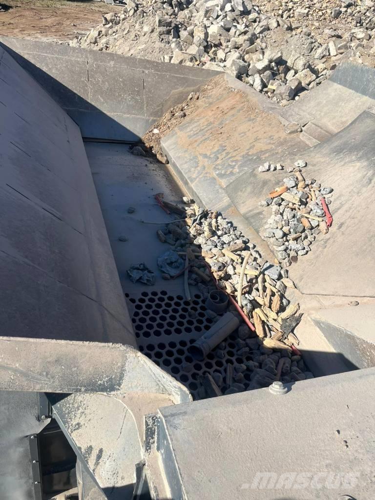 Keestrack R3e Drtící zařízení