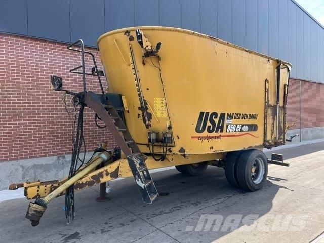  USA 850CF Míchačky krmiva