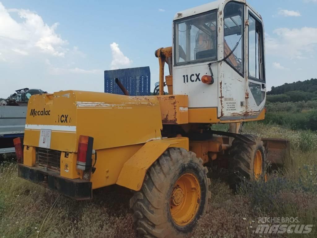 Mecalac 11 CX Kolová rýpadla