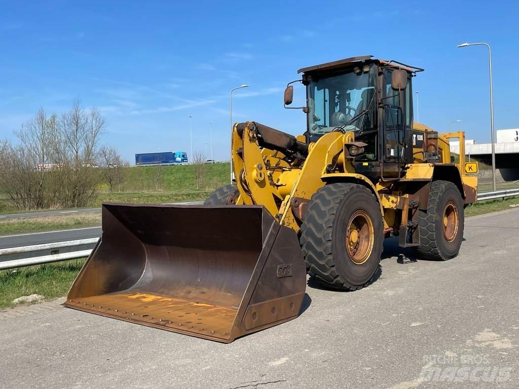 CAT 938K Kolové nakladače