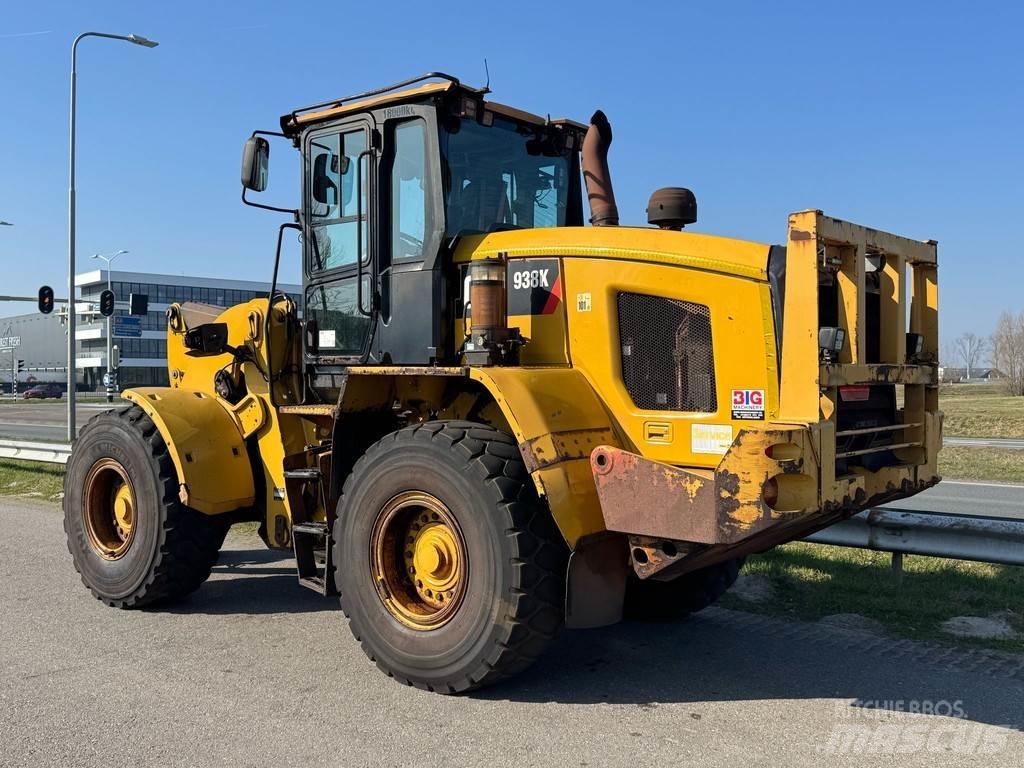 CAT 938K Kolové nakladače