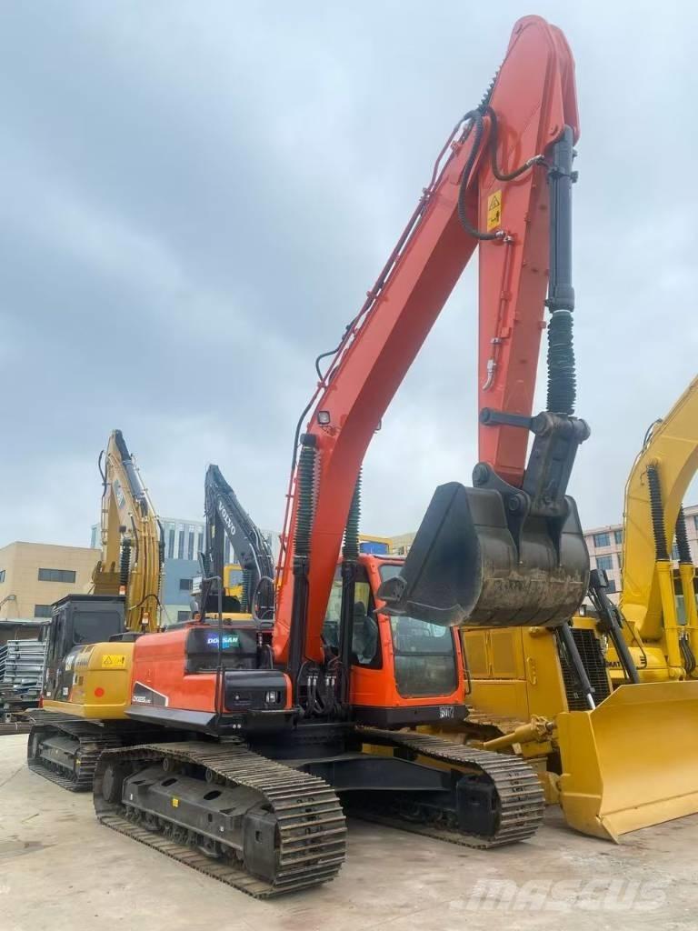 Doosan DX 225 LC Pásová rýpadla