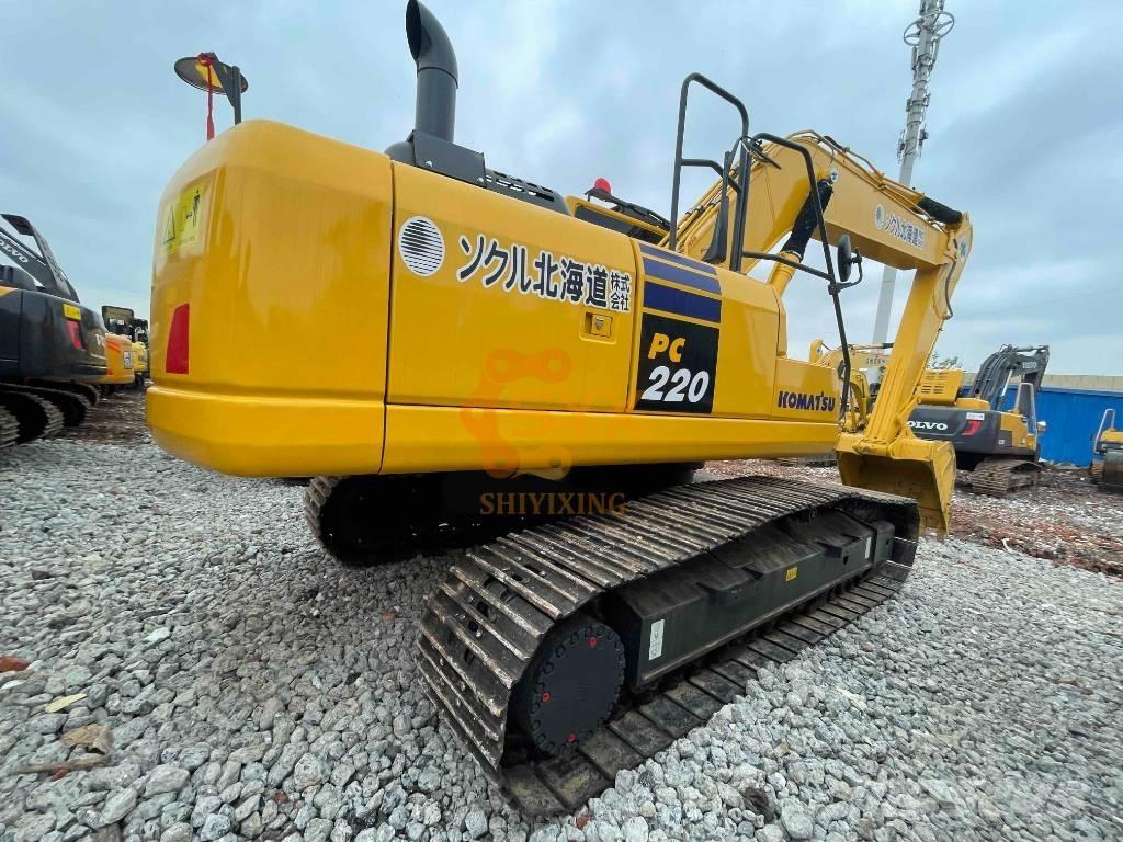 Komatsu PC 220-8M0 Pásová rýpadla