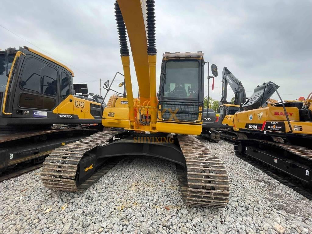 Komatsu PC 220-8M0 Pásová rýpadla